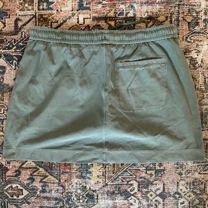 Athleta green skirt size 14